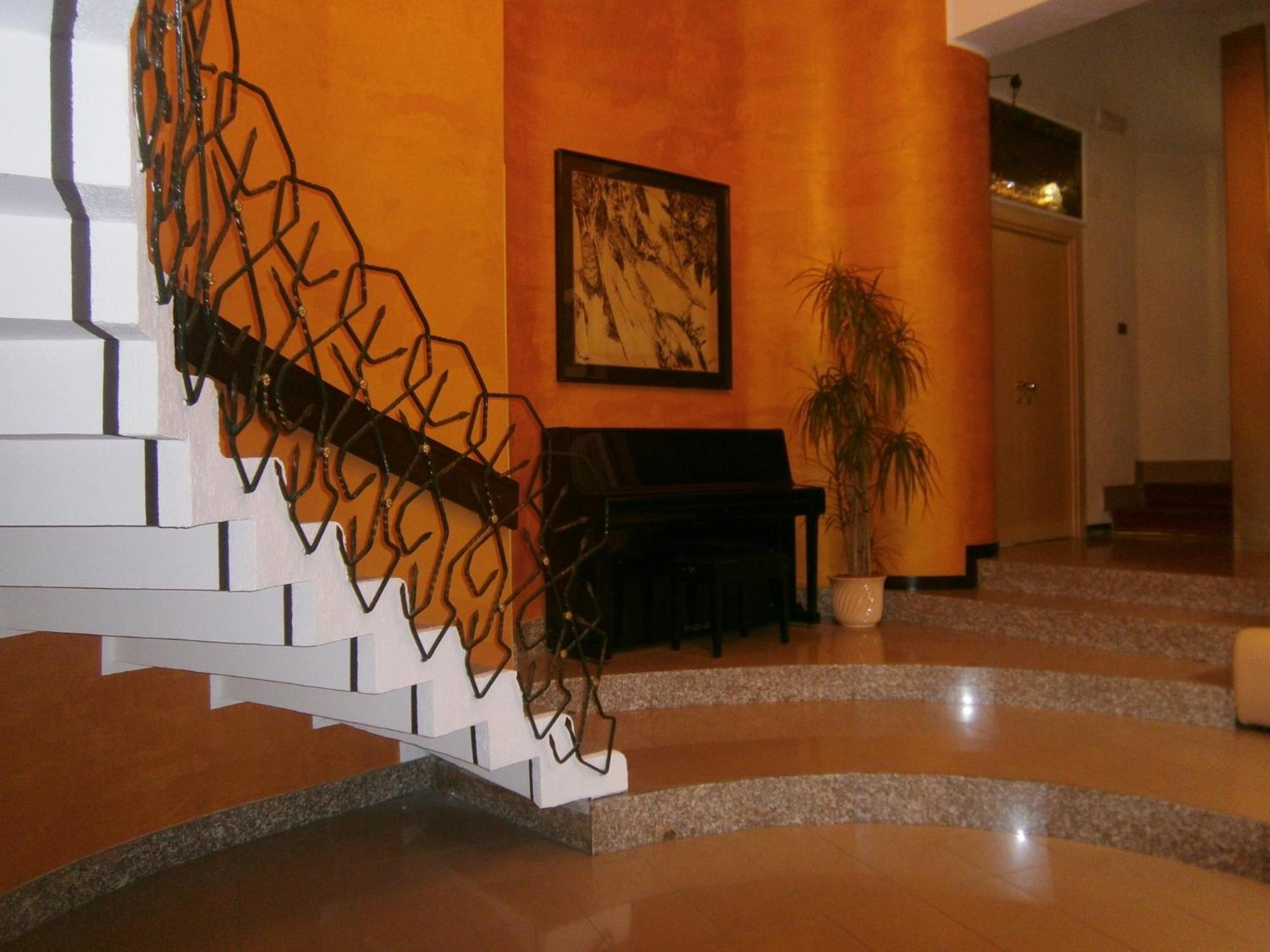 Hotel Corona Термоли Экстерьер фото