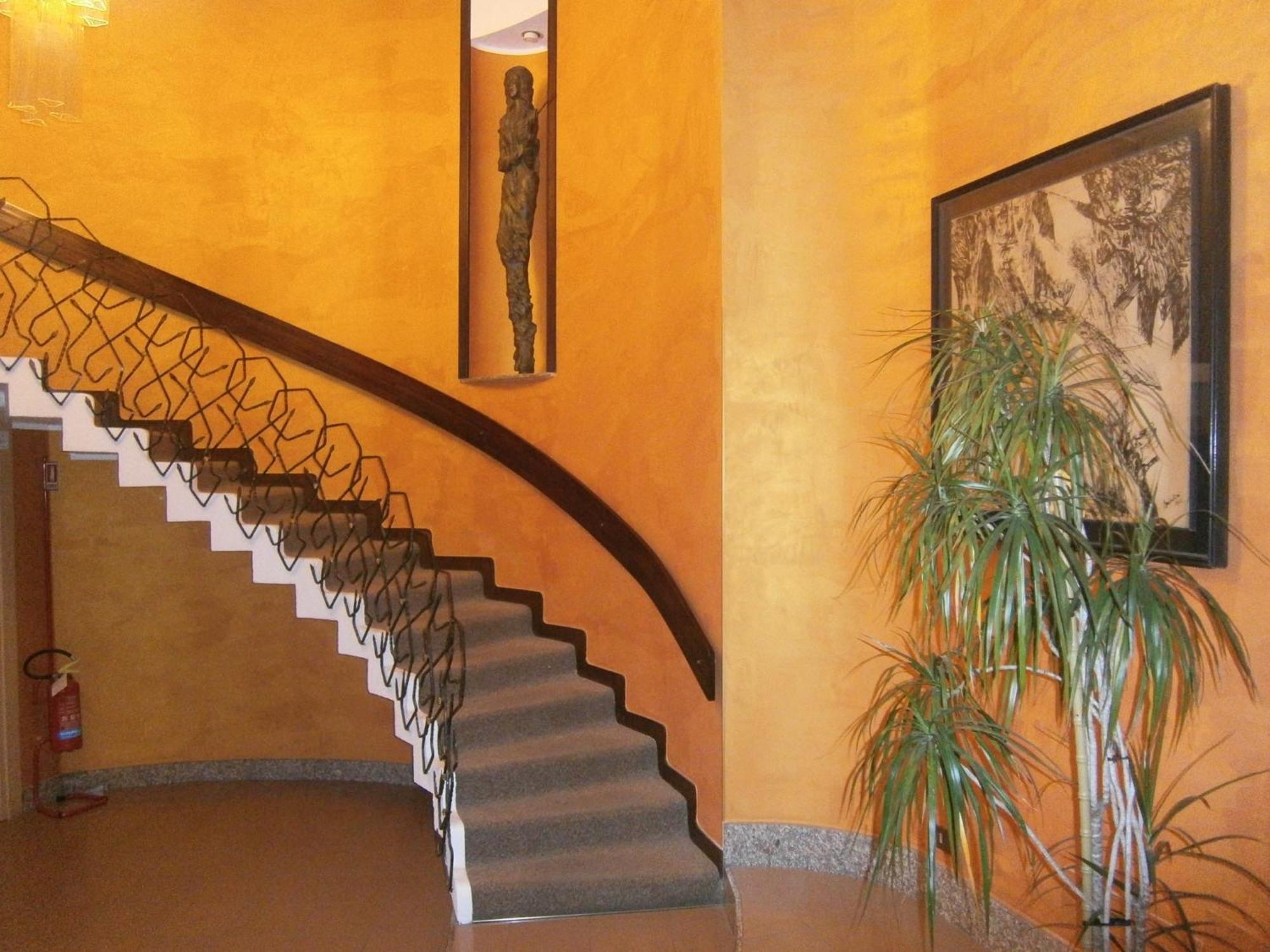 Hotel Corona Термоли Экстерьер фото